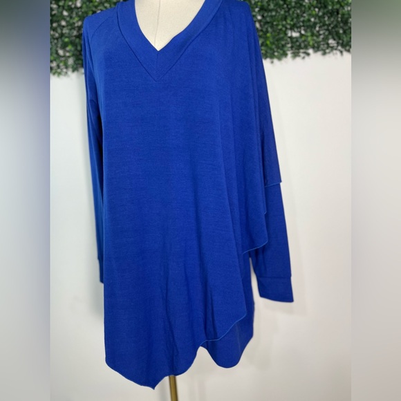 Soft Surroundings Asymmetrical Cobalt Blue Madison Cape Sweater Tunic Size M - Picture 3 of 11